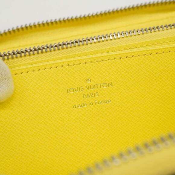 Louis Vuitton Epi Zippy Wallet M83040 Smiley Yellow Women's P2083959